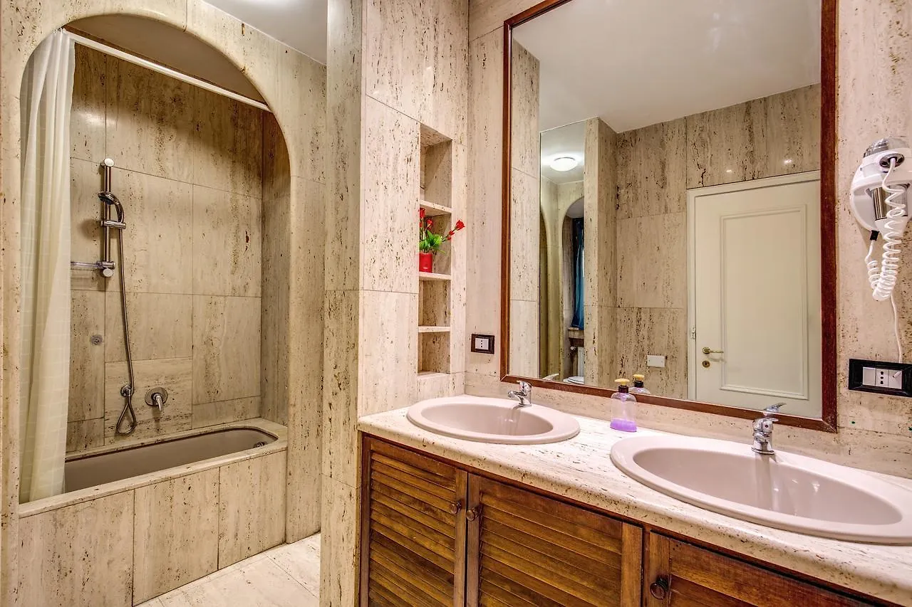 Enzo Luxury Rooms Rzym 3*,  Włochy