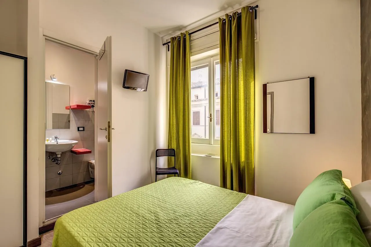 Enzo Luxury Rooms Rzym 3*,