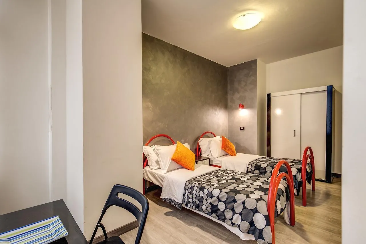 Enzo Luxury Rooms Rzym Pensjonat