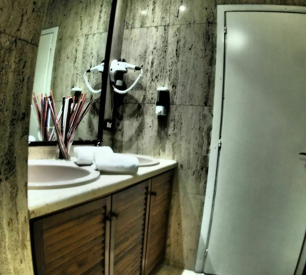 Enzo Luxury Rooms Rzym 3*,