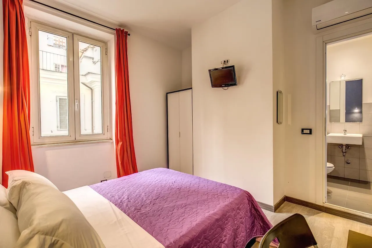 Enzo Luxury Rooms روما بيت ضيافة